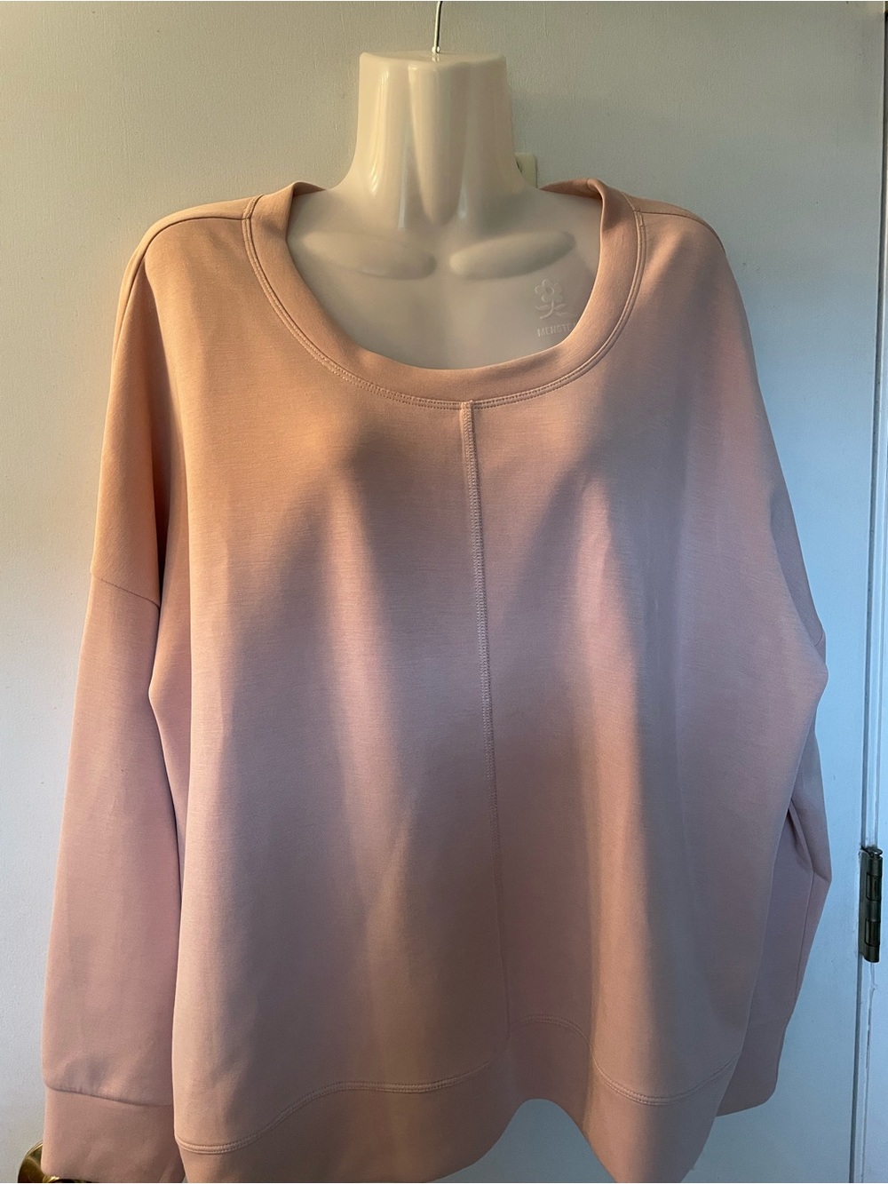 Cable & Gauge Oversized Scoop Neck Sweatshirt in Blush